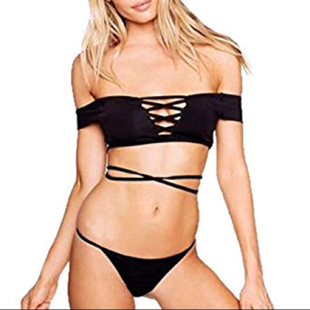 Off the shoulder bikini